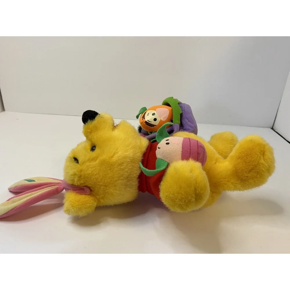 Mattel‎ 1999 Winnie the Pooh & Friends Plush Easter w/Basket 9